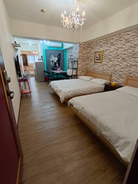Kaohsiung Central Park elegant 4-10 people Grand suite