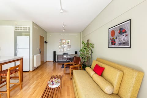 Top performing Airbnb: A bright apartment in Belgrano in Belgrano