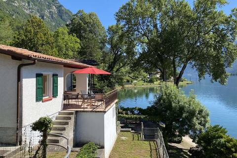 Two-bedroom lakefront house