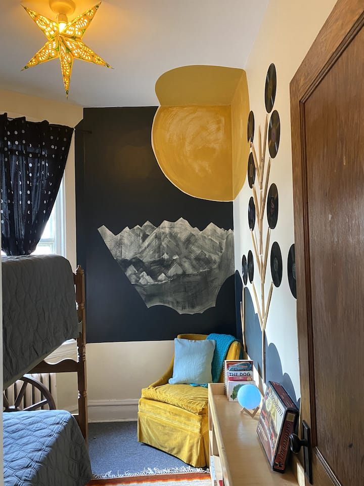 Two twin beds in the Moon Room.