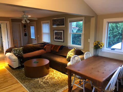 Quiet Entire house, Boston close, MBTA, com rail