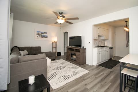 Adorable 3-bedroom Modern Home