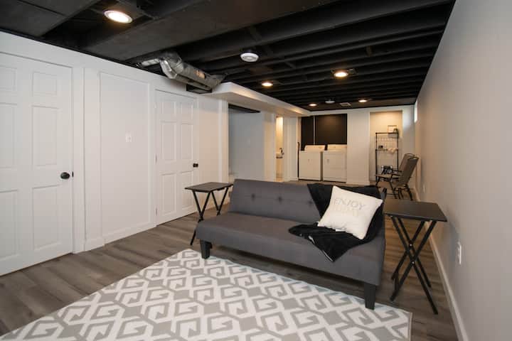 Adorable 4-bed Modern Home - Dubuque, IA