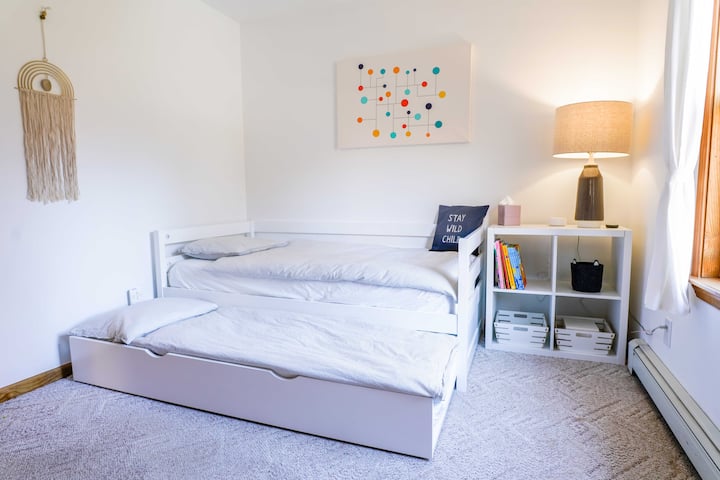 Trundle bed to accommodate more guests