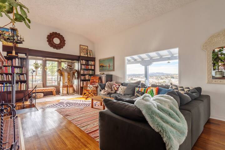 The Lofty Tower | Gorgeous Views, Family Friendly gallery image 5