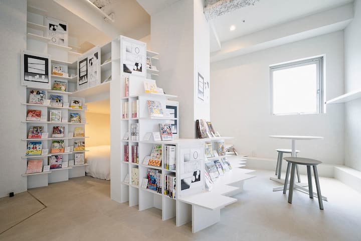 漫画アートルーム、神保町〈ホワイトケーブ〉 - 借りられる 漫画アートルーム、神保町〈ホワイトケーブ〉 - 借りられる