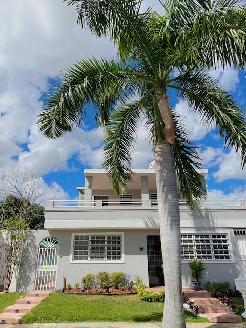 Spacious, Fully Equipped 3-bedroom Apt in Bayamón