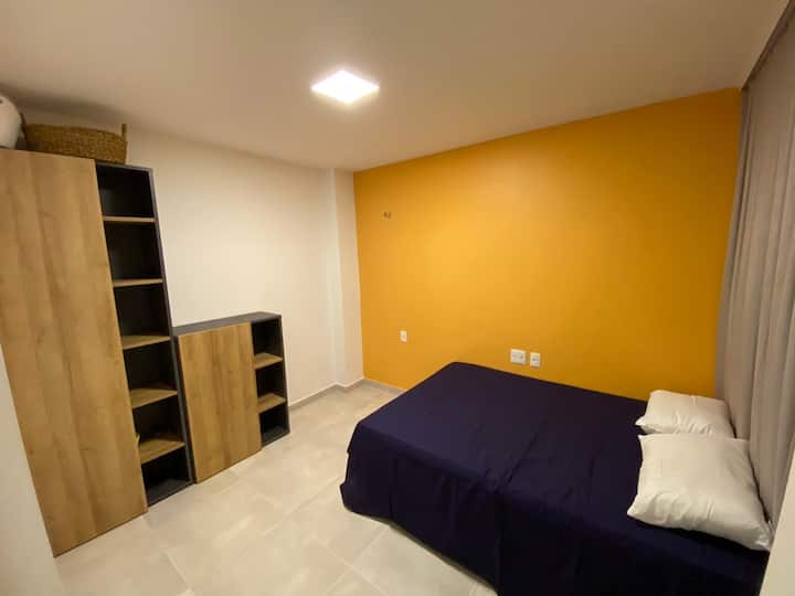 Chumba cha 2 chenye kitanda cha malkia na kiyoyozi