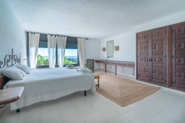 Multi-Family Villa in Calonge – Kid Friendly Pool gallery image 4