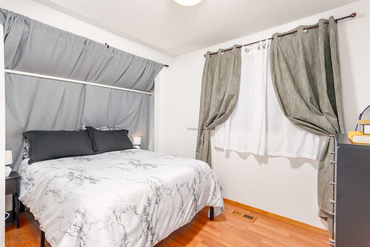 Dhoma e katit të sipërm 4