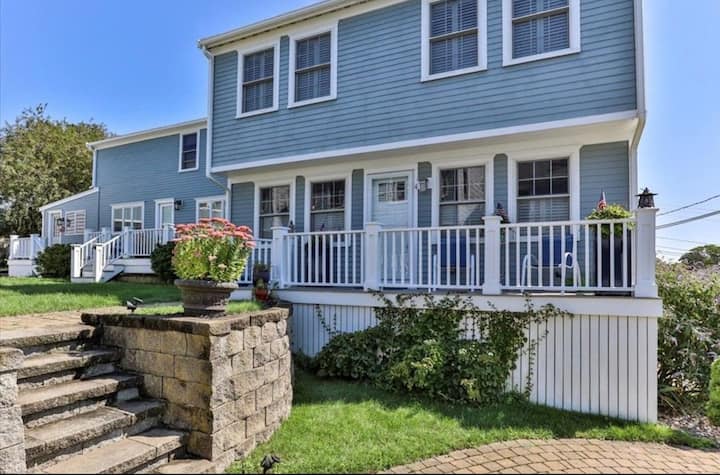 Beach Block Getaway/Ocean Views-Sea Isle City — primary photo