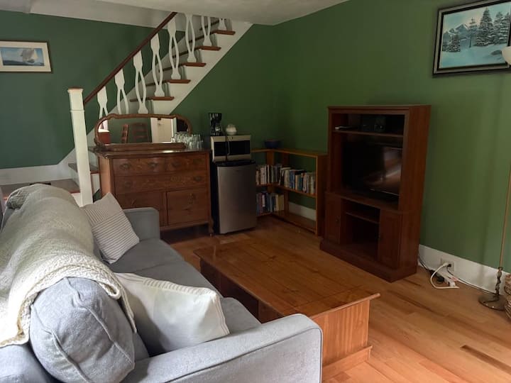 Beautiful Belfast Apartment - Belfast, ME