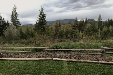 Top Airbnb: Huntington Trailhead. Peaceful country setting. in North Okanagan