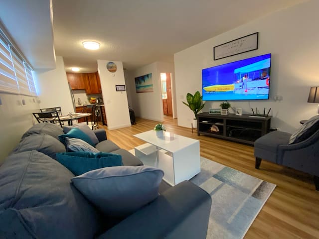 CozyCondo 2bedrooms,2baths,free parking at Waikiki