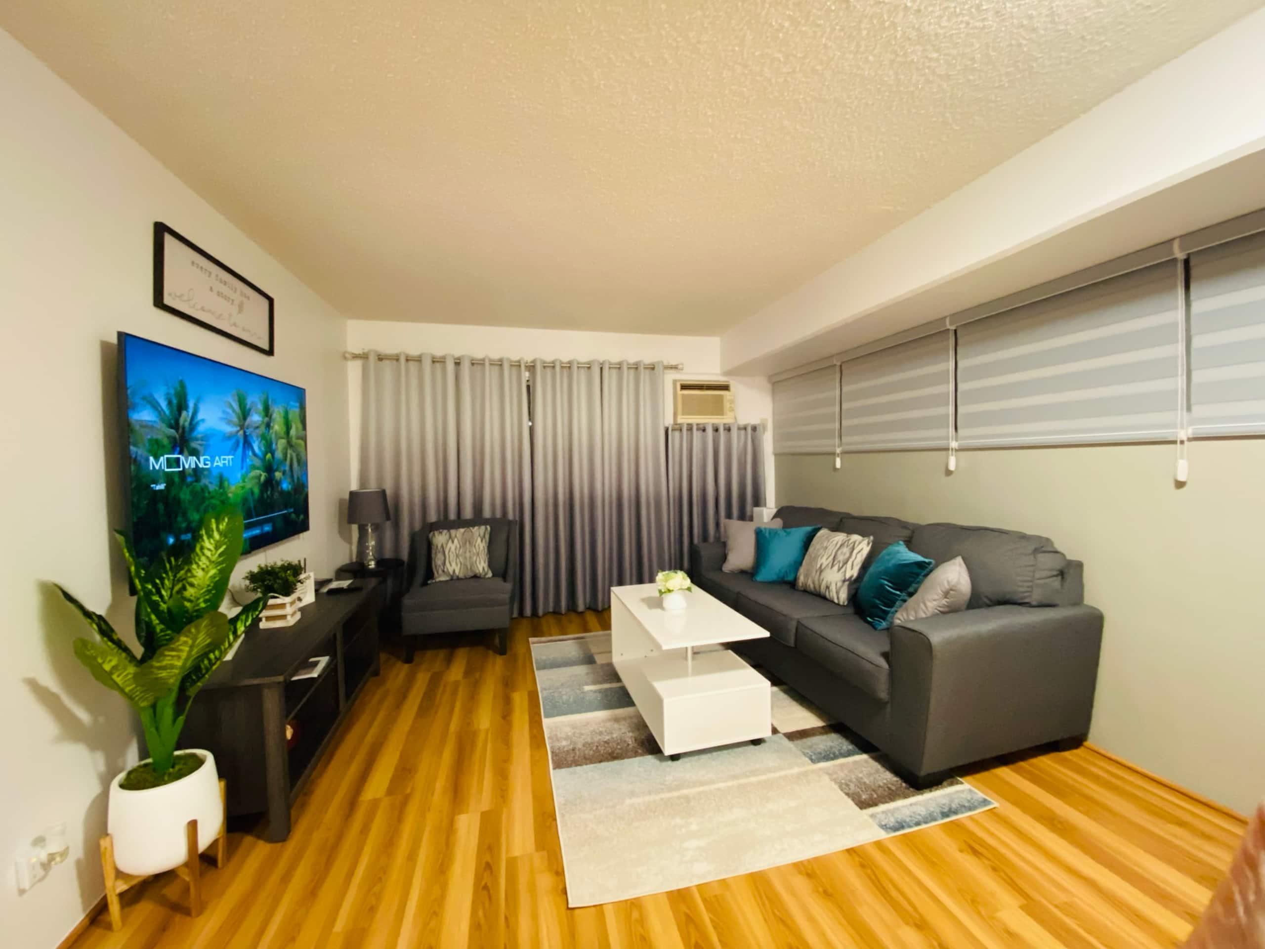 Condo in Honolulu · ★4.9 · 2 bedrooms · 4 beds · 2 baths - Image 2