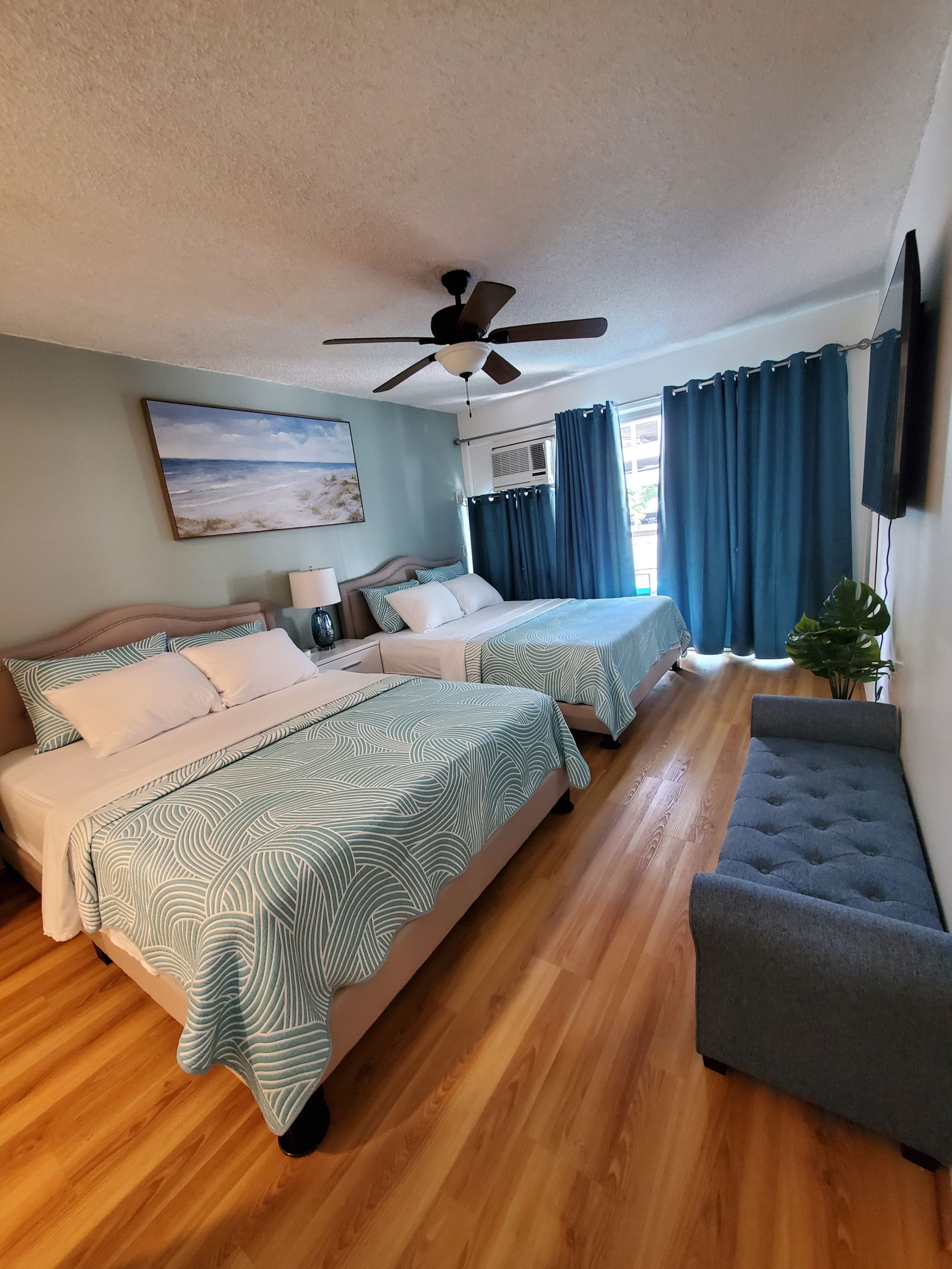 Condo in Honolulu · ★4.9 · 2 bedrooms · 4 beds · 2 baths - Image 25