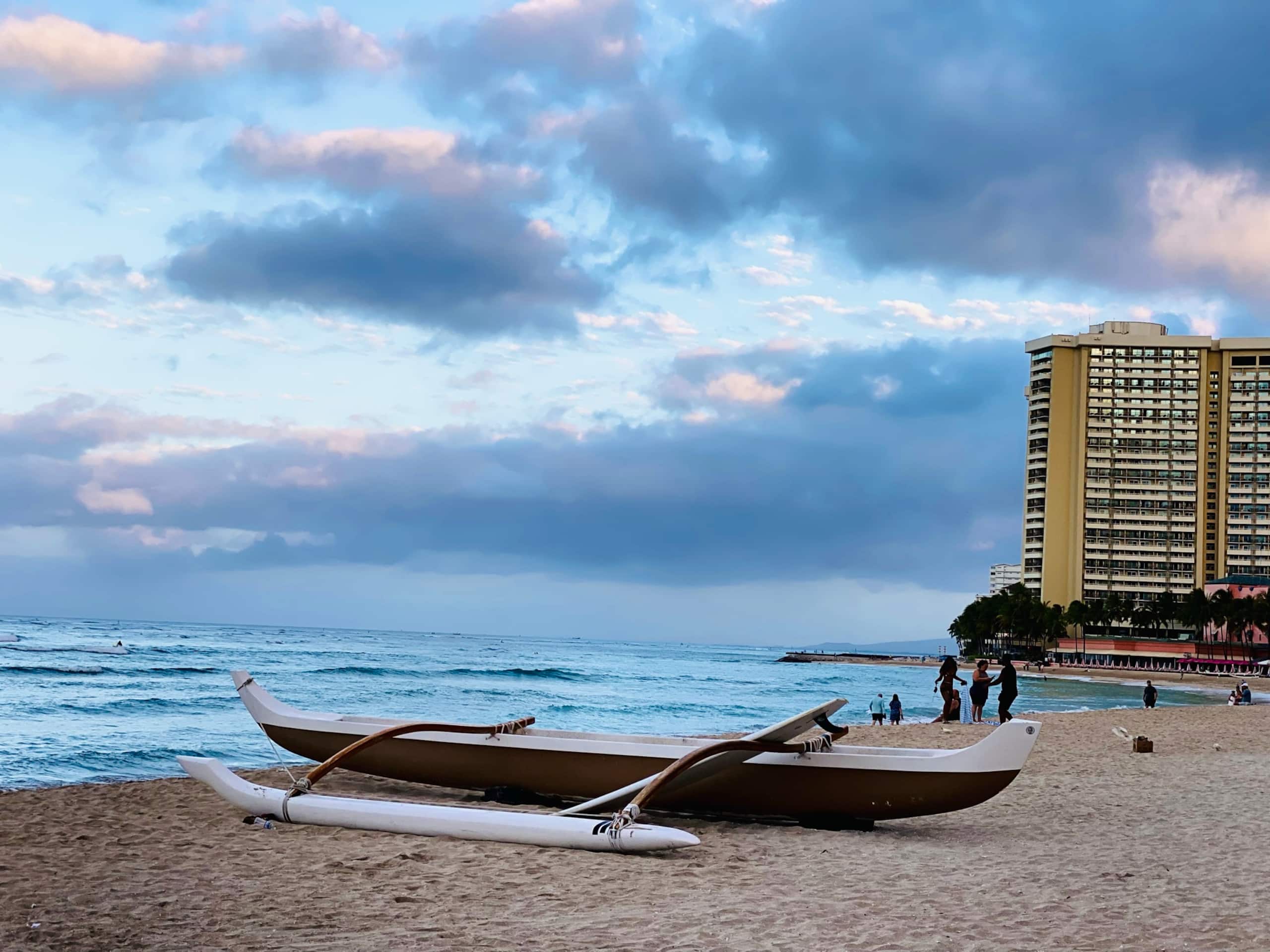 Condo in Honolulu · ★4.9 · 2 bedrooms · 4 beds · 2 baths - Image 31