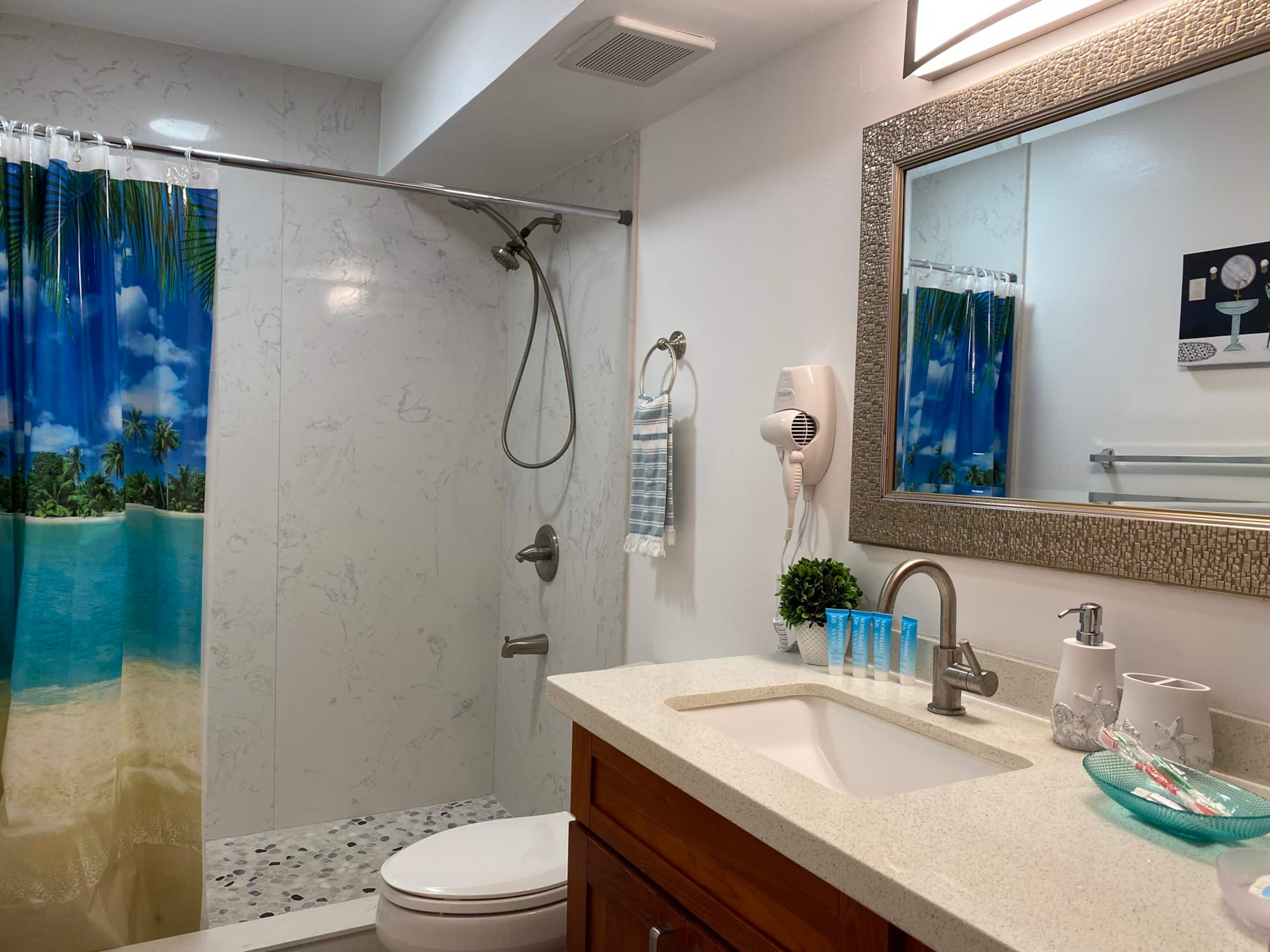 Condo in Honolulu · ★4.9 · 2 bedrooms · 4 beds · 2 baths - Image 19
