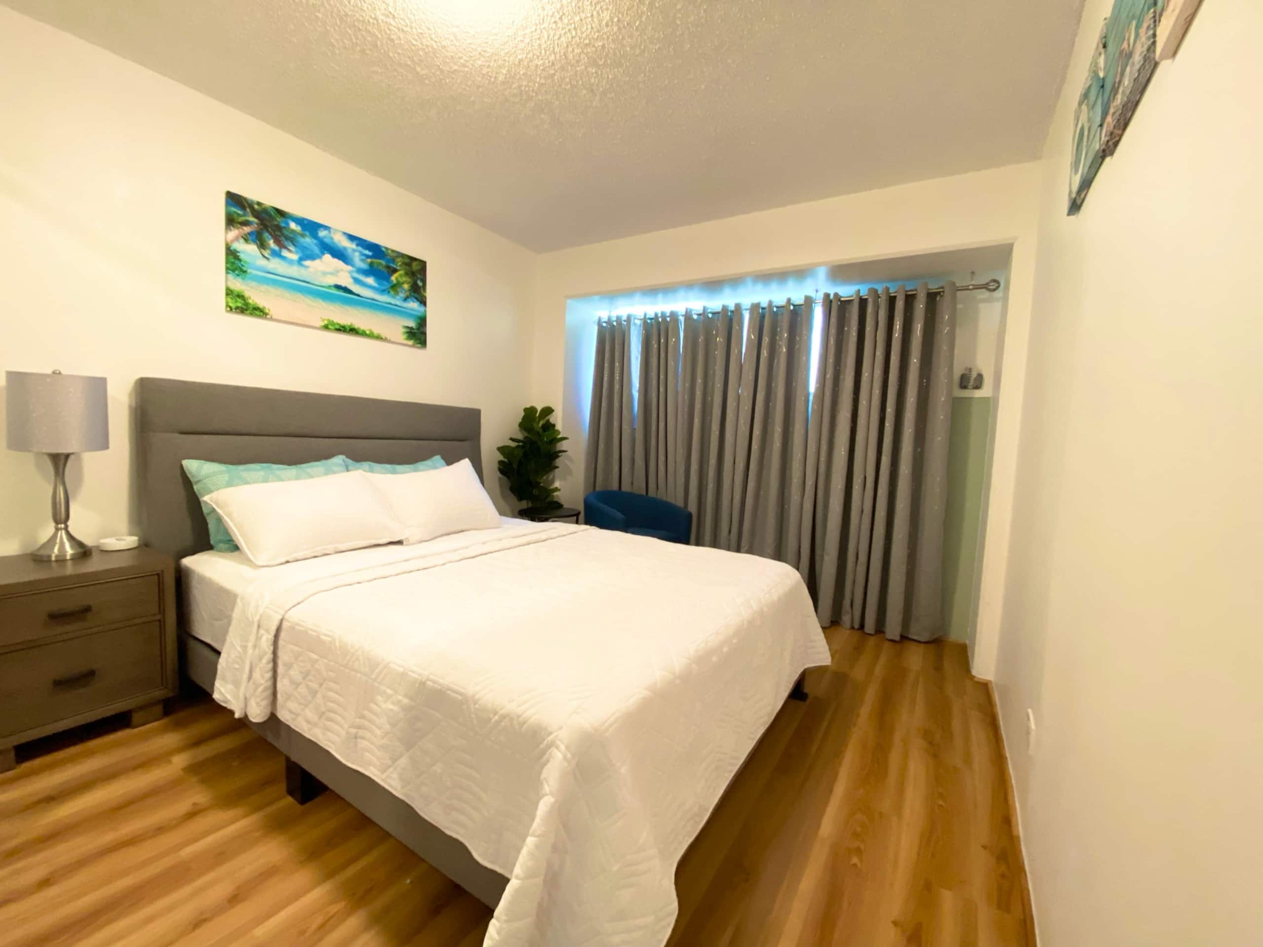 Condo in Honolulu · ★4.9 · 2 bedrooms · 4 beds · 2 baths - Image 12