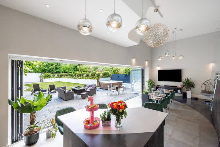 Dream house with jacuzzi sauna cinema gym gallery image 3