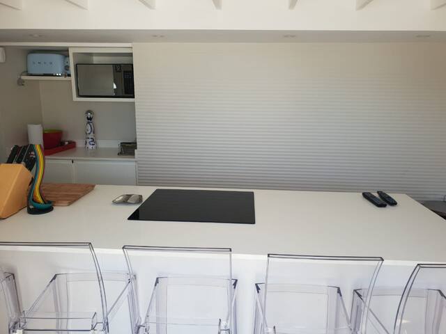 Cape Town Clifton Bungalow on beach gallery image 2