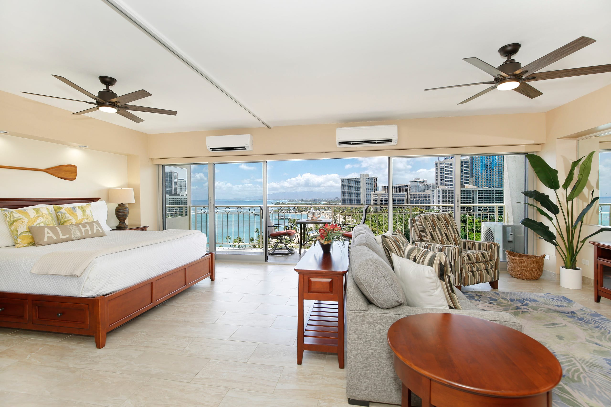 Condo in Honolulu · ★4.86 · 1 bedroom · 2 beds · 1 private bath - Image 16