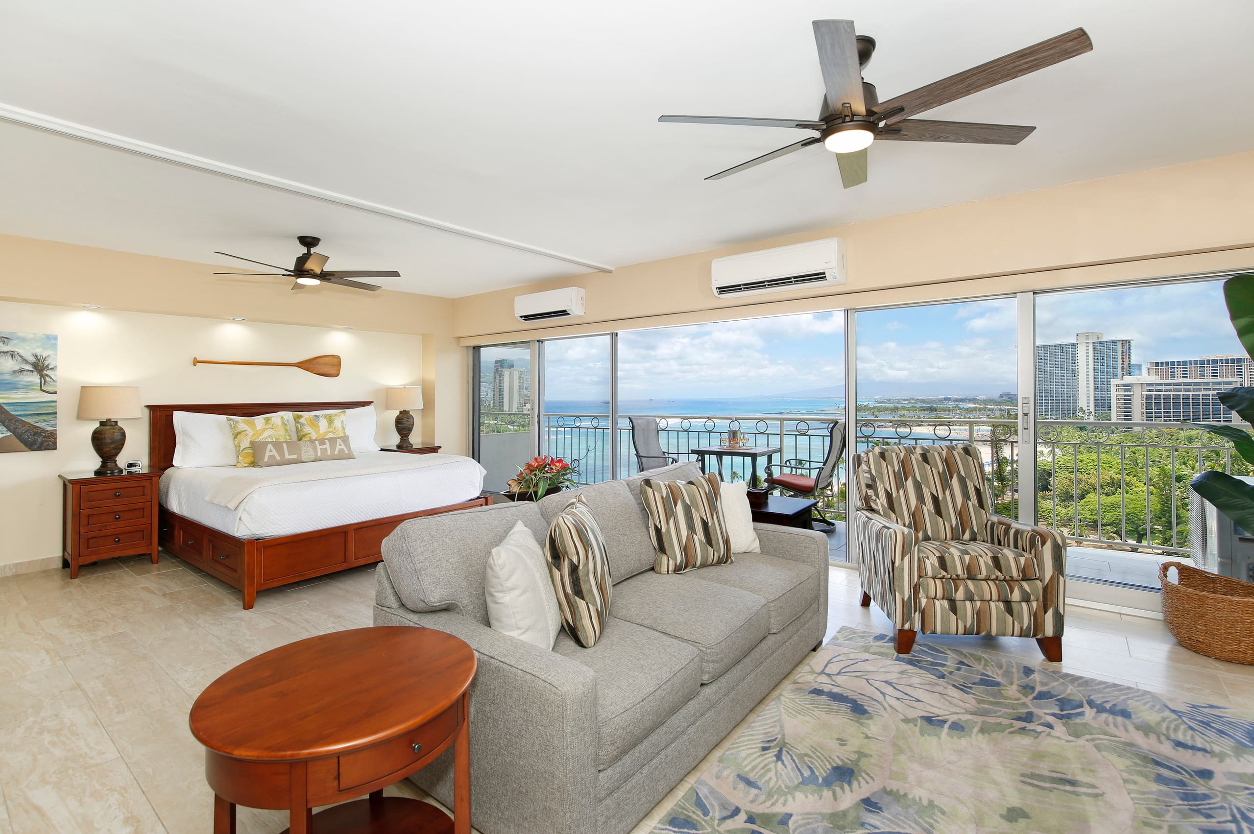 Condo in Honolulu · ★4.86 · 1 bedroom · 2 beds · 1 private bath - Image 17