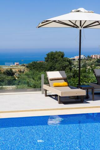 Luxury Villa with private pool set in nature gallery image 3