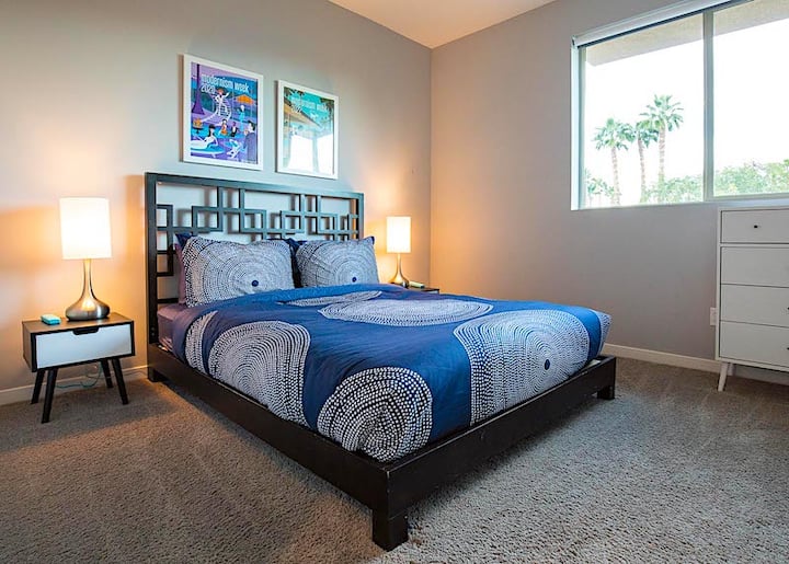 Dhoma e gjumit e vizitorit 3 me krevat dopio "queen" 