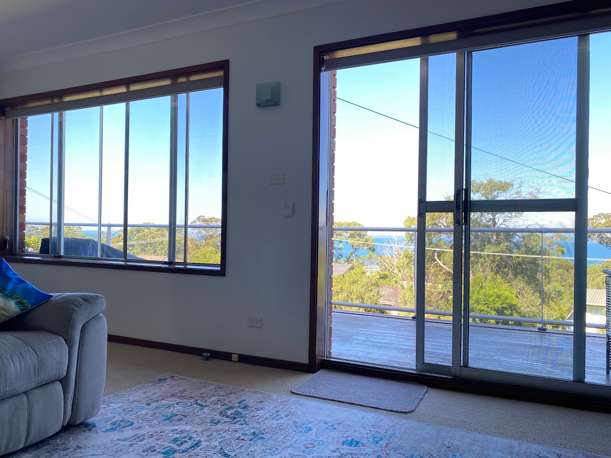 Successful Airbnb property: Spacious beach house with views over the bay in Shoalhaven City Council