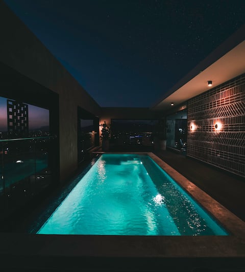 New Modern Apartment with Pool Gym