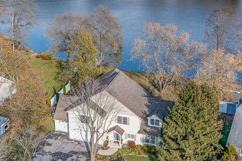 Lake Front 5 Bedrm  Home, by Liberty Mt Ski Resort