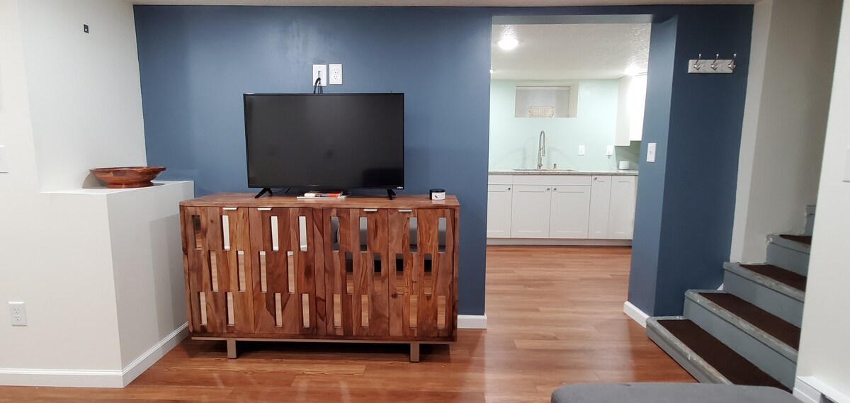 Cozy Renovated Private