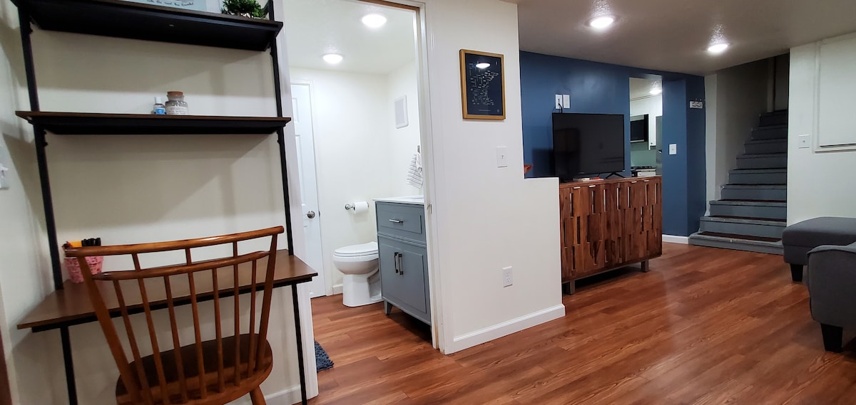 Cozy Renovated Private