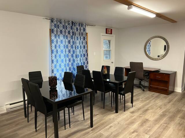 True Glamping, 4 Bedroom, Family Cottage Sleeps 12 gallery image 5