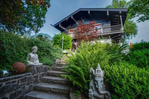 Artist's villa with magnificent panoramic views