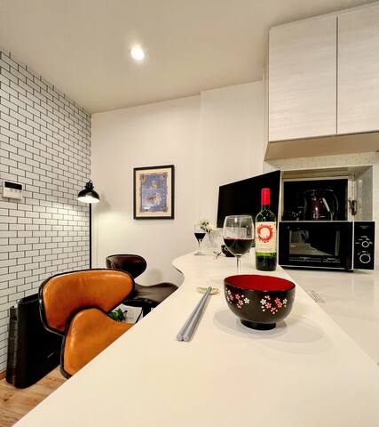 Trendy Area・Good Access・5m from Station・Home Lift！ gallery image 3