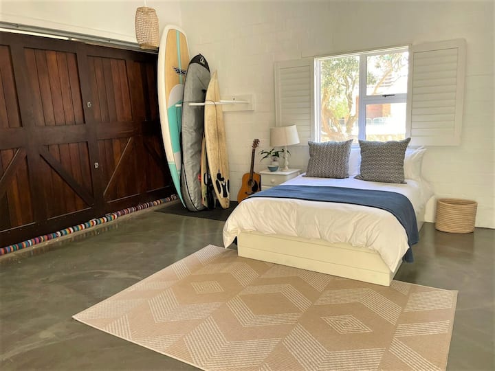 Schlafzimmer 4 (umgebaute Garage)