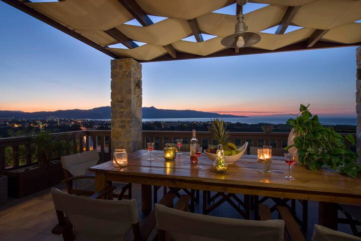 Sea View Villa-Amazing Exteriors-Heated Pool & BBQ gallery image 3