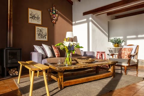 Casa Ema E: Stylish house with vegetable garden