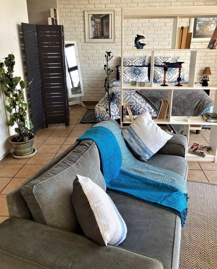 Soul View Studio Apartment - Johannesburg South