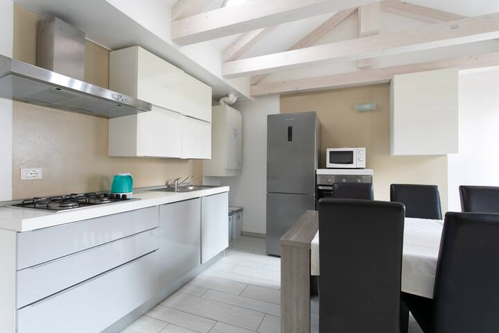 Corte del Tintor 2103 with rooftop terrace gallery image 3