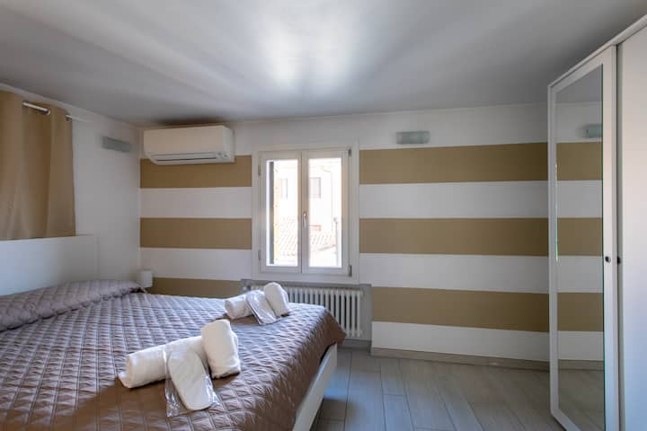 საძინებელი 1