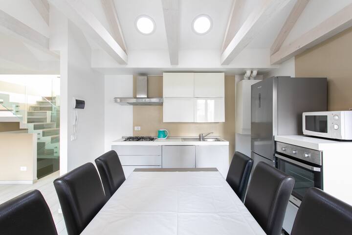 Corte del Tintor 2103 with rooftop terrace gallery image 2