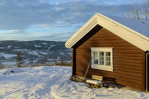 Cozy cabin 10 minutes from Lillehammer city center