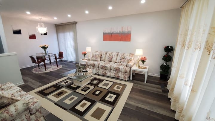 Renovated Private Room, Near University, House - Oshawa