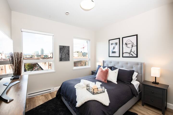 Lovely 2 Bedroom Suite in the Heart of Victoria