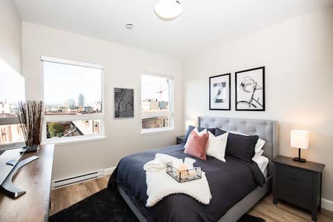 Popular Airbnb listing: Lovely 2 Bedroom Suite in the Heart of Victoria in Downtown