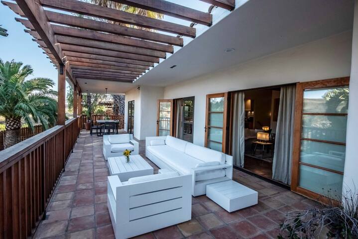 Entire villa in Malibu_5-bedroom with Pool and Spa gallery image 4