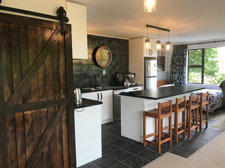 Riverton / Aparima Vacation Rentals Airbnb